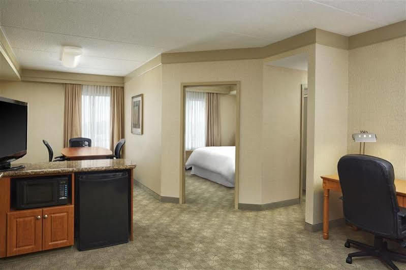 Four Points By Sheraton Kitchener-Waterloo Exterior photo